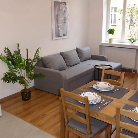 Apartament Love On 5 - Milosc Na 5 Легница Екстериор снимка